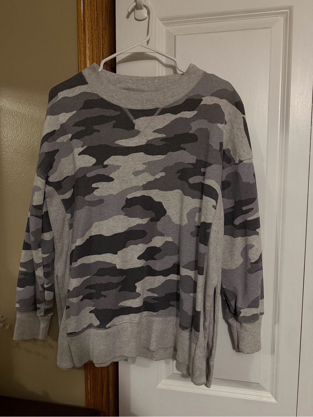 aerie Grey Camo Crewneck Sweatshirt